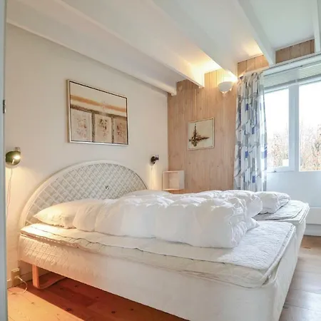펜션 In With 3 Bedrooms, Sauna And Indoor Swimming Pool 에벨토프트